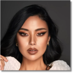 Medical and CosmeticLens. Bio compatible elements making the lens soft & comfortable throughout the day High Water retention that allow high oxygen permeability Ideal for eye dryness High Definiti (6)